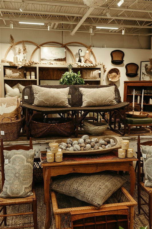 Hand-Woven Rattan Sette