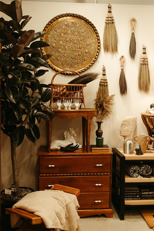 Vintage Scalloped Hanging Tray