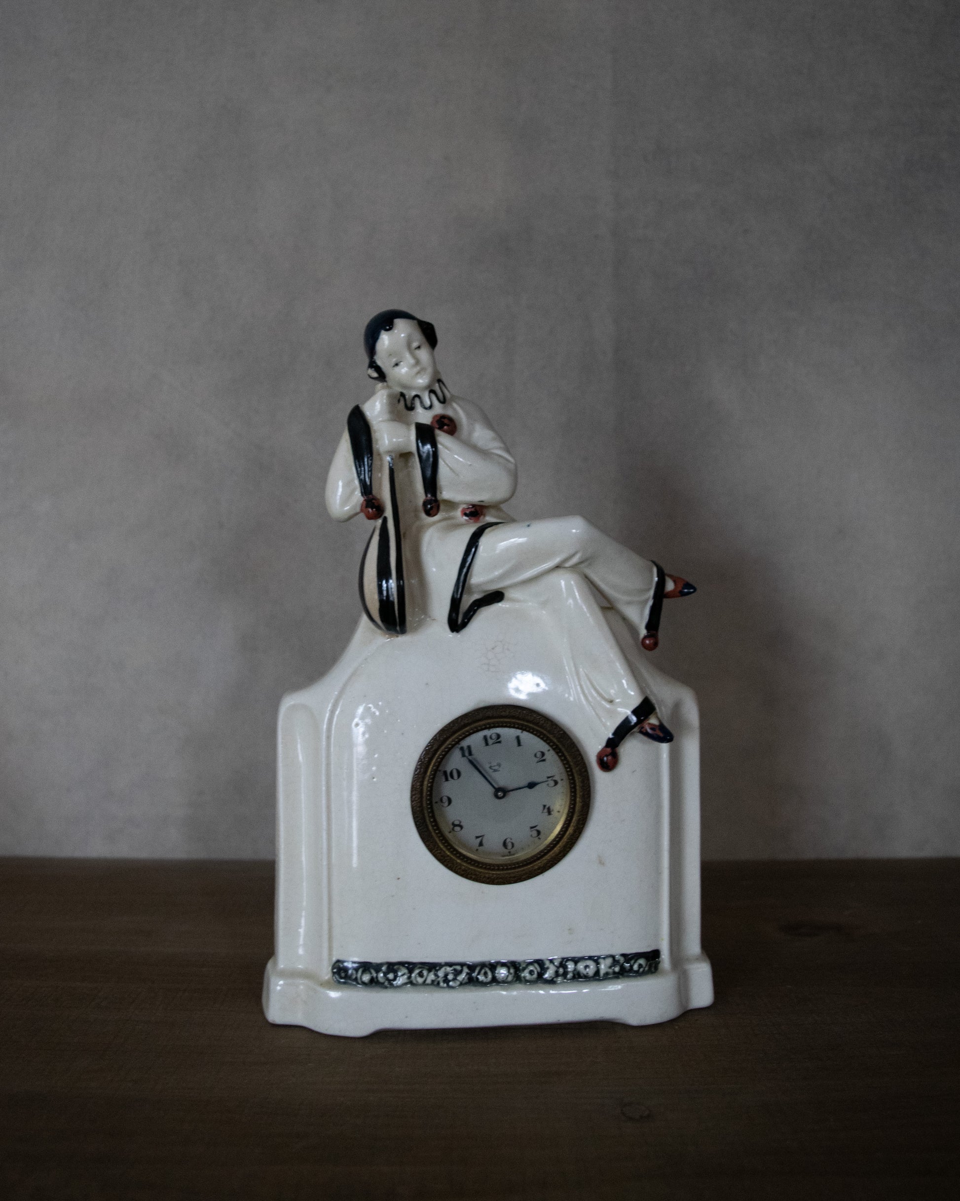 Vintage Porcelain Clock with Jester Figure – OAK Nashville