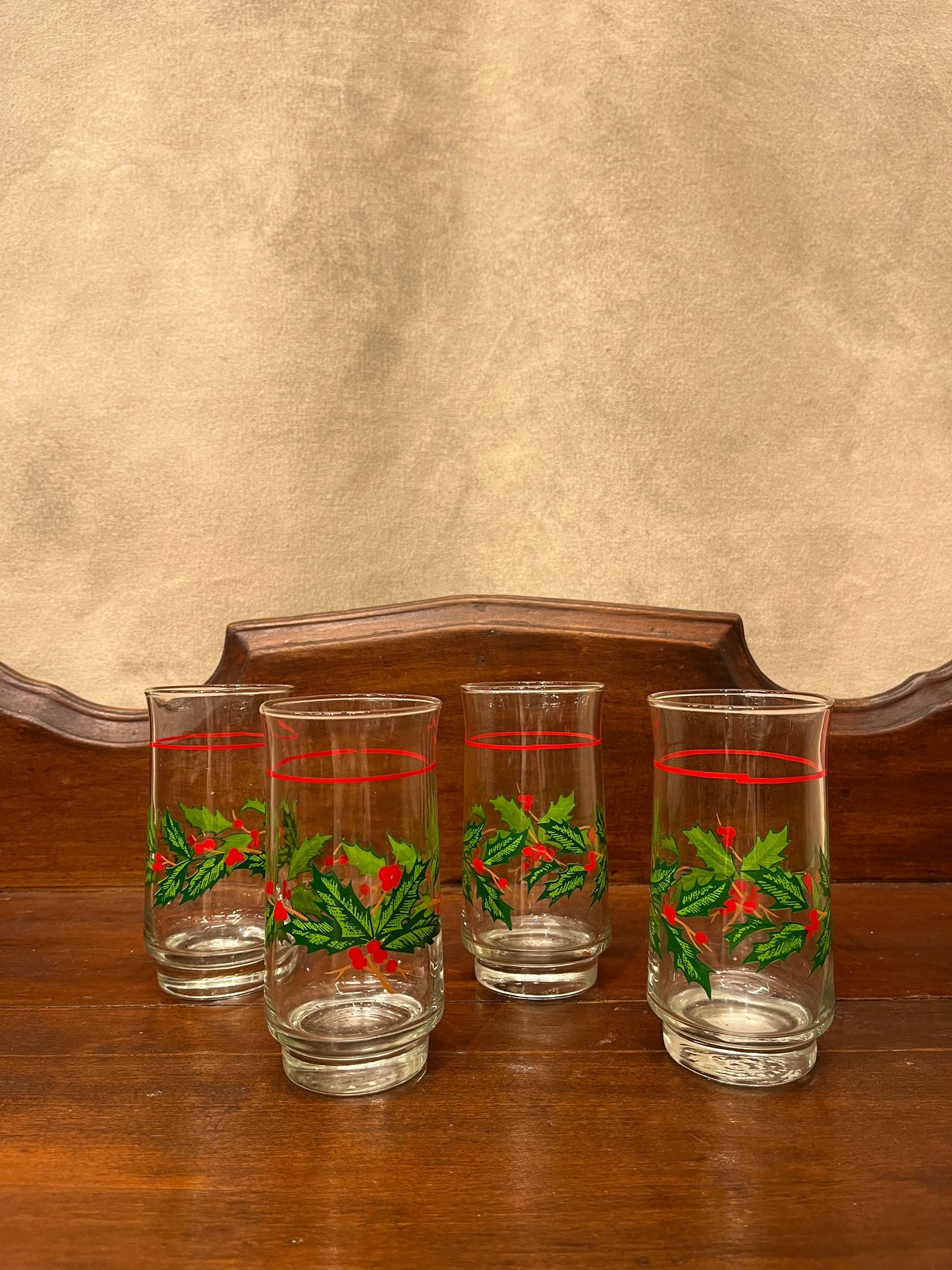 Vintage Set of Four Mistletoe Drinking Glasses
